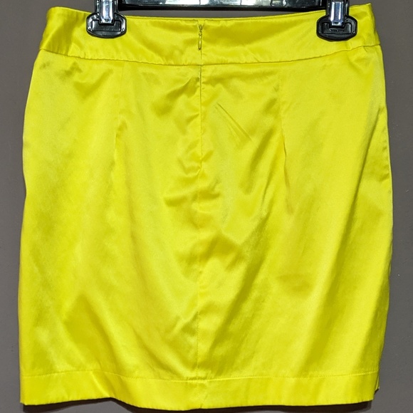 Bright yellow Forever 21 pencil skirt - Picture 4 of 4